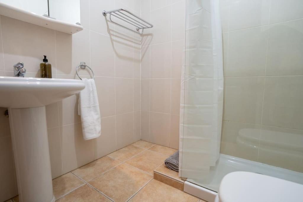 Beautiful Home In Lanzarote 5 Mins From Marina 普拉亚布兰卡 外观 照片