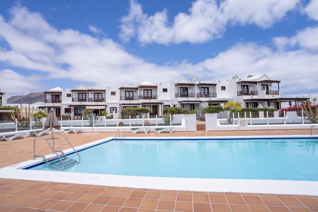 Beautiful Home In Lanzarote 5 Mins From Marina 普拉亚布兰卡 外观 照片