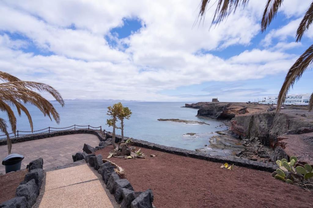 Beautiful Home In Lanzarote 5 Mins From Marina 普拉亚布兰卡 外观 照片