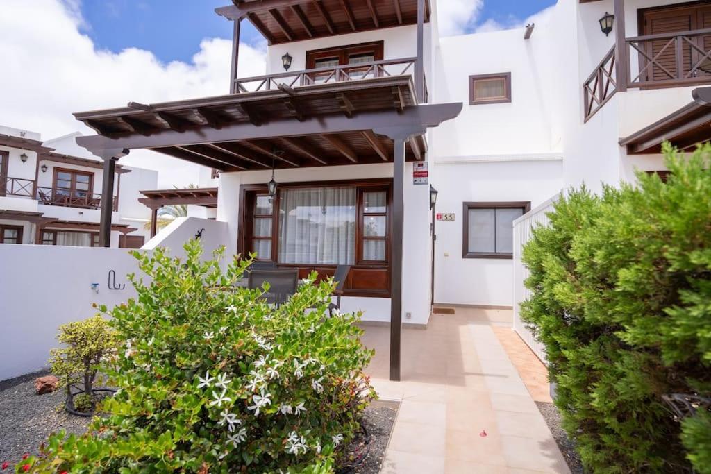 Beautiful Home In Lanzarote 5 Mins From Marina 普拉亚布兰卡 外观 照片