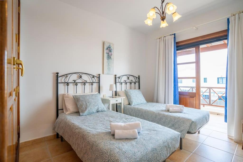 Beautiful Home In Lanzarote 5 Mins From Marina 普拉亚布兰卡 外观 照片
