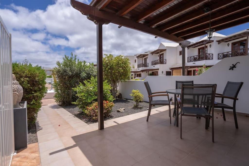 Beautiful Home In Lanzarote 5 Mins From Marina 普拉亚布兰卡 外观 照片